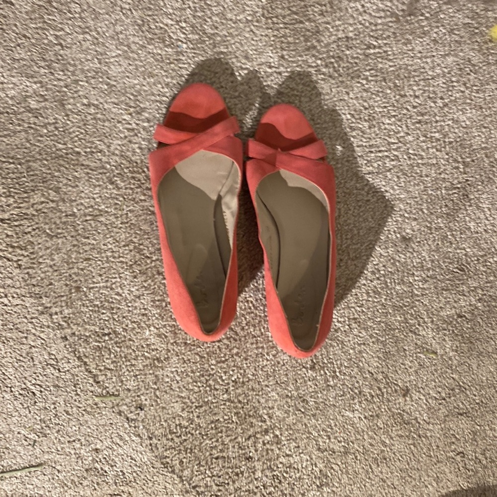 Border Women’s size 39 pink velvet formal sandal flats